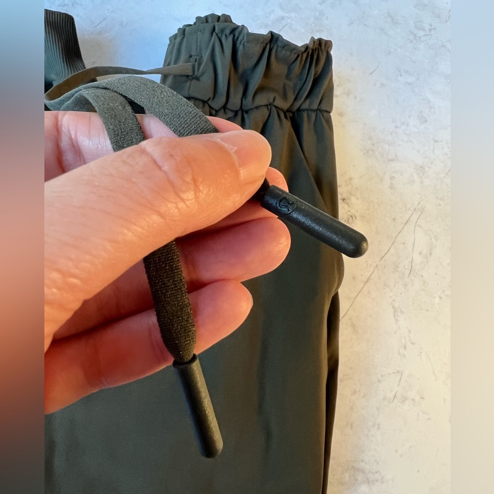 Lululemon Green Jogger Pants Size 0 - Picture 11 of 13